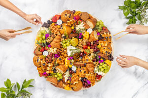 Large round Breakfast Board